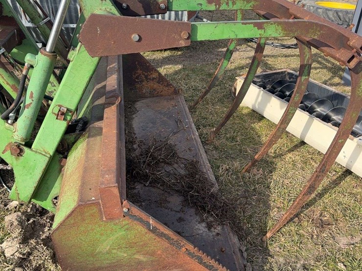 john-deere-158-image-8