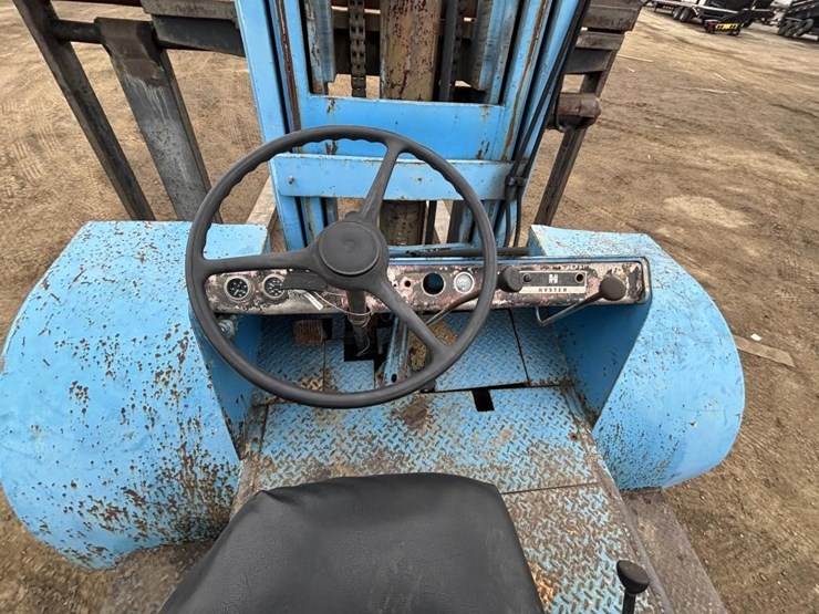 hyster-h300a-forklift-image-26