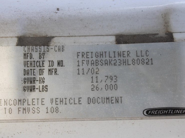 2003-freightliner-fl70-image-3
