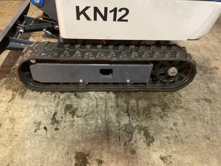 (inv.50010)-new-unused-kylin-kn12-mini-excavator,-14-hp-gas-engine,-manual-thumb,-16"-bucket,-blade-image-13