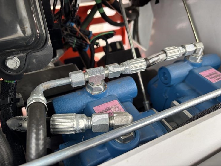 2025-bobcat-mt100-image-22