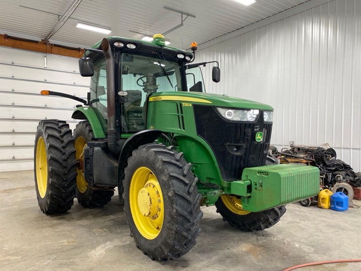 2013-john-deere-7230r-image-3