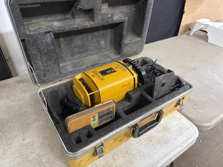 laser-beacon-model-3900-w/-tripod-stand-image-2