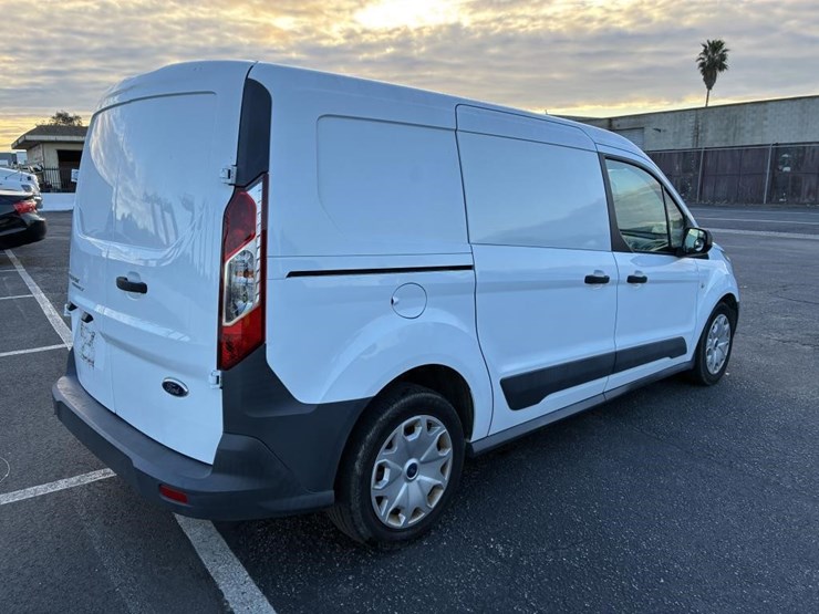 2016-ford-transit-image-3
