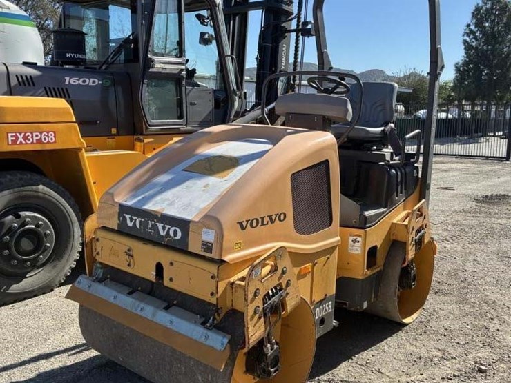 2018-volvo-dd25b-image-1