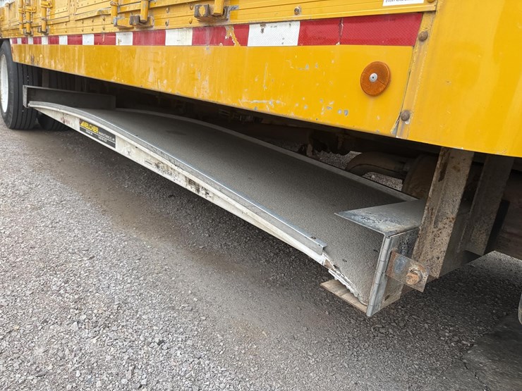 2000-international-4700-image-16