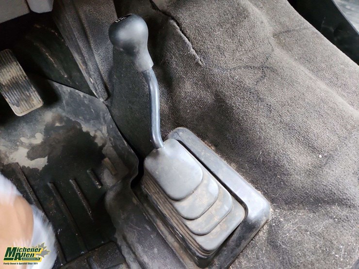 2012-ford-f550-image-21