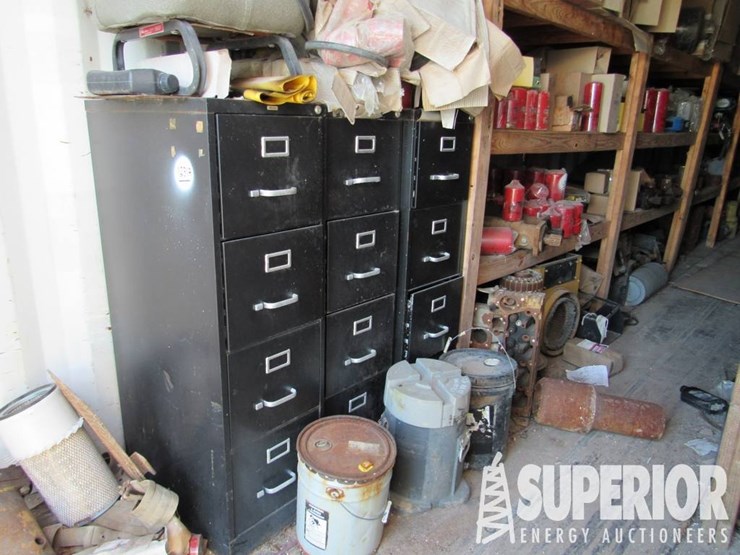 (1-231)-8'-x-8'-x-40'-shipping-container,-w/-fluo...-image-9