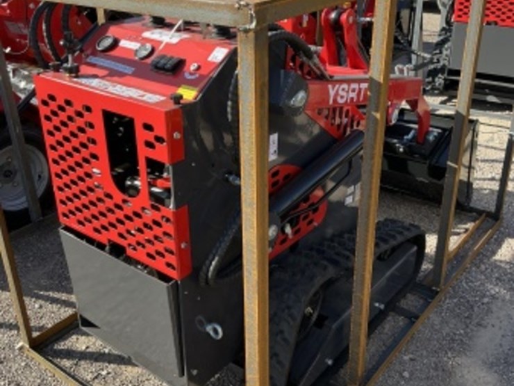 2025-agt-ysrt14-skid-steer-image-4