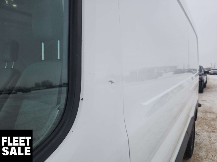 2017-ford-transit-image-32