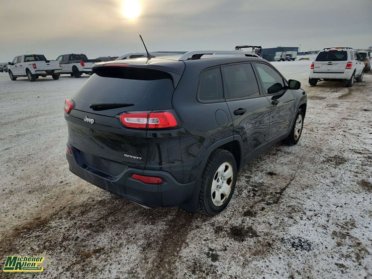 2016-jeep-cherokee-image-4