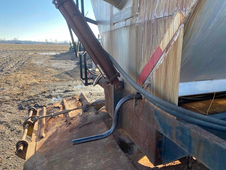 adams-ss-fertilizer-bed-image-10