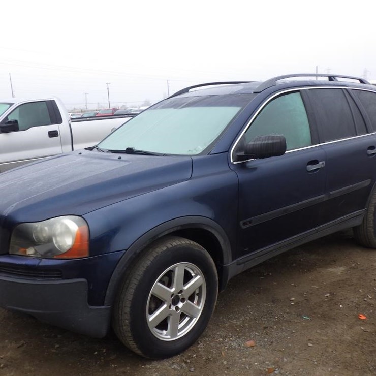 2004 VOLVO XC90