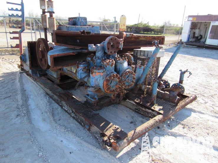 (1-65)-gardner-denver-fxx-duplex-mud-pump,-w/-for...-image-3