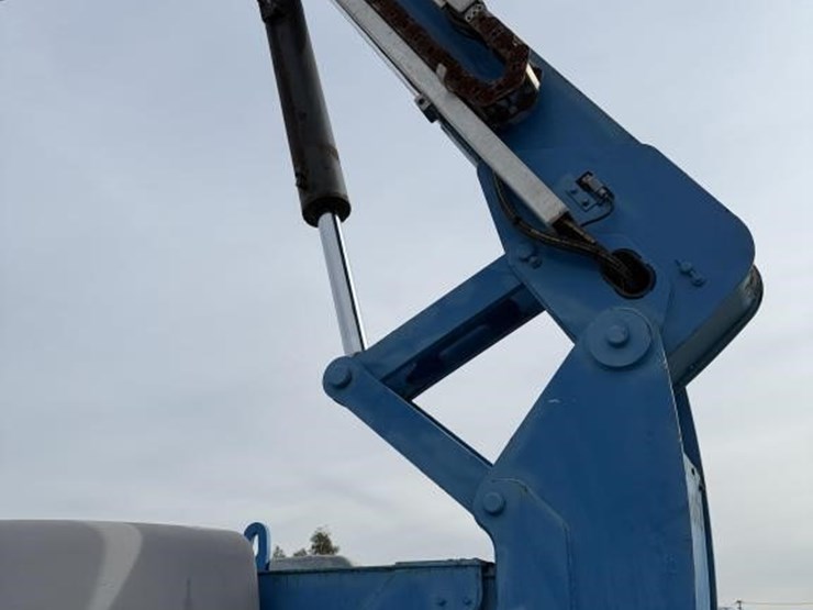 genie-s-80j-boom-lift-image-35
