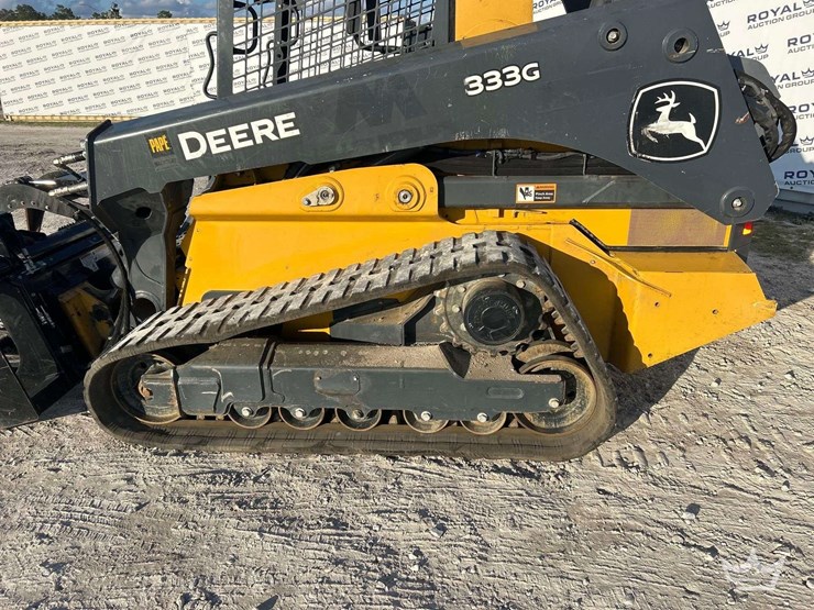 2020-deere-333g-image-12