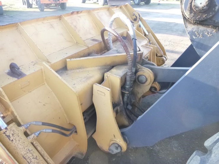 2005-deere-624j-image-18