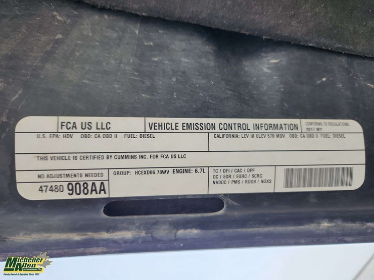 2017-dodge-3500-image-35