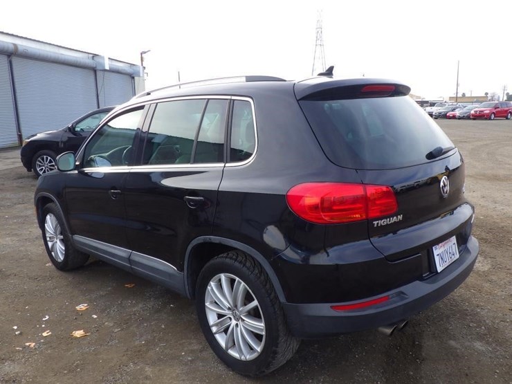 2013-volkswagen-tiguan-image-4