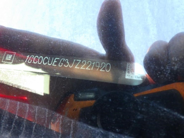 2018-chevrolet-2500hd-image-16