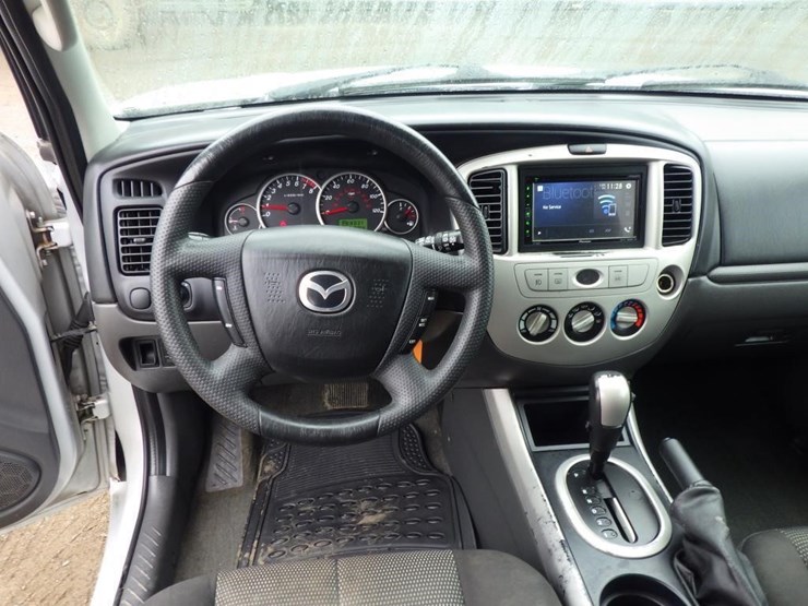 2005-mazda-tribute-image-8