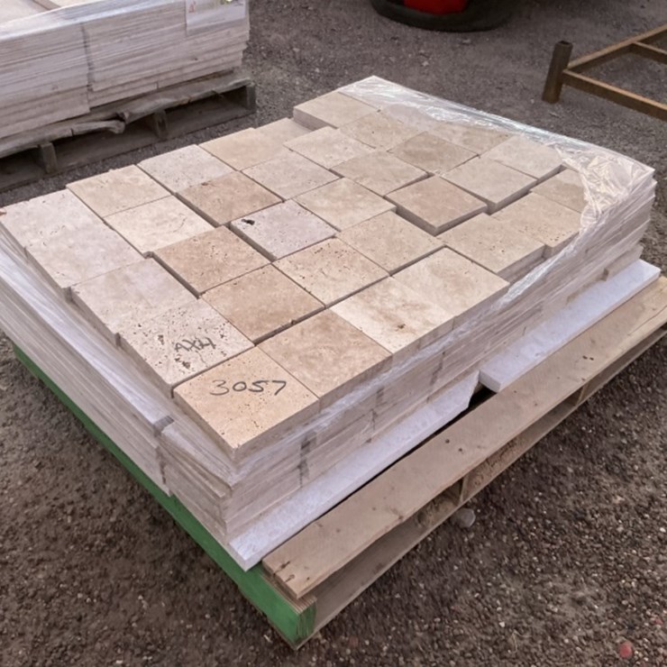 PALLET OF TRAVERTINE PAVERS