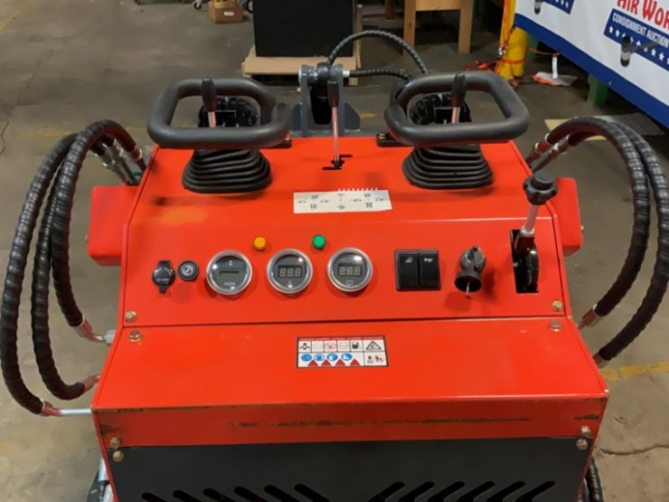 (inv.50097)-new-unused-zjg-zj-380-compact-track-loader,-27-hp-gas-engine,-aux,-hydraulics,-gp-bucket-image-3