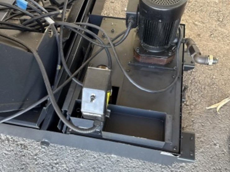 2012-doosan-puma-400m-cnc-lathe-image-10