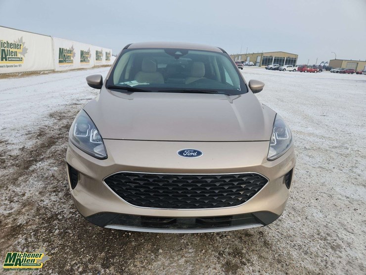 2020-ford-escape-image-7