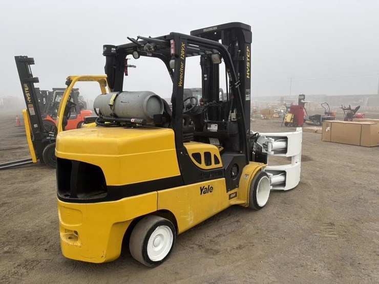 2017-yale-glc120vxntge100-forklift-image-3