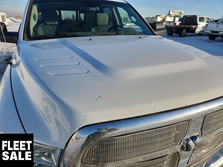 2014-dodge-2500-image-34