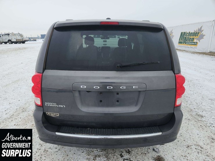 2020-dodge-grand-caravan-sxt-image-7