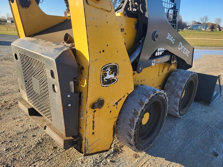 2018-deere-314g-image-28
