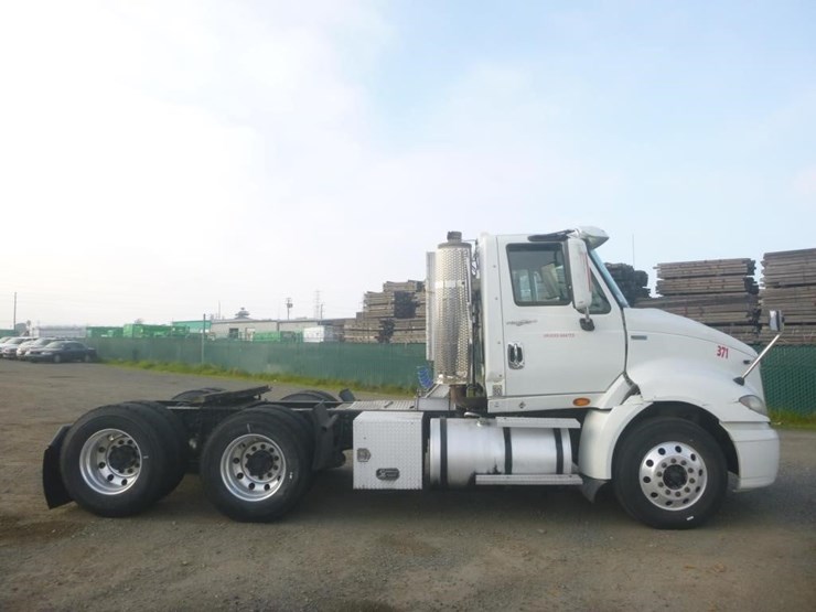 2012-international-prostar-image-7