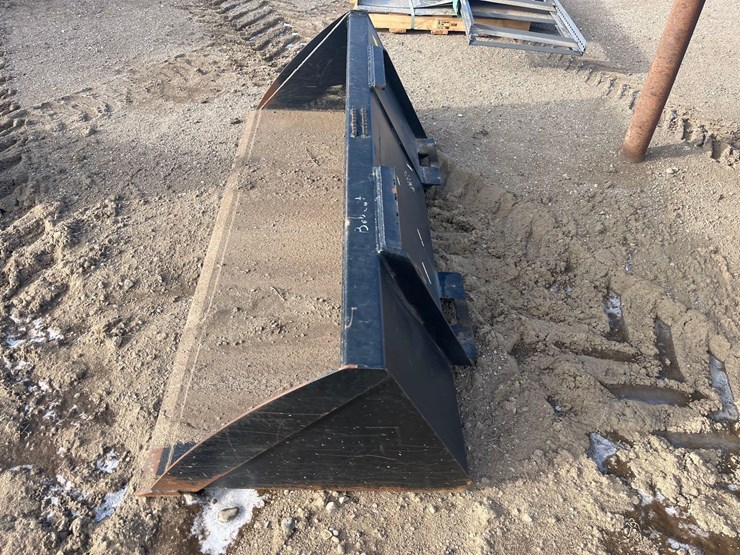 skidsteer-bucket-image-2