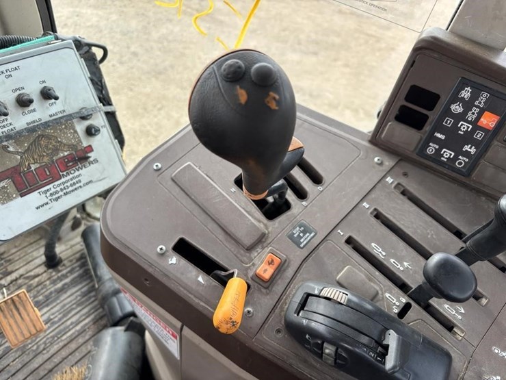 2003-john-deere-7220-image-28