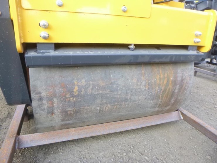 sdlool-sl850-tandem-vibratory-roller-image-8