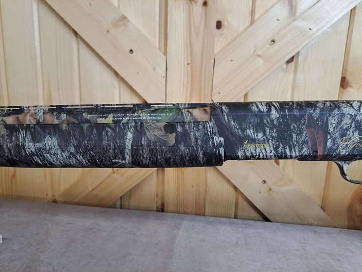 browning-gold-hunter-camo-12-gauge-semiauto-shotgun-image-6