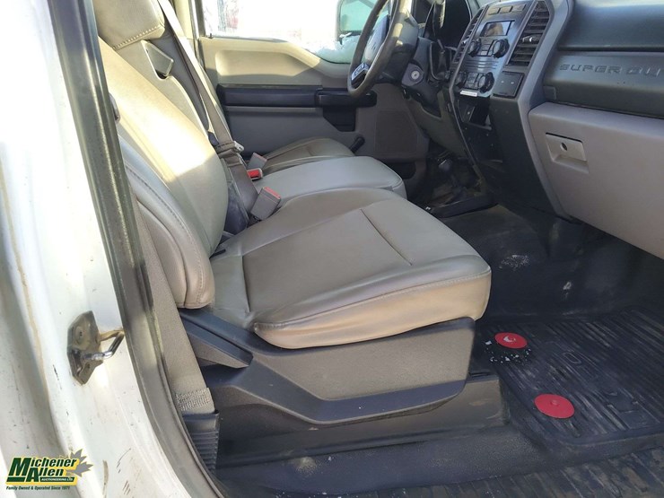 2019-ford-f350-image-14