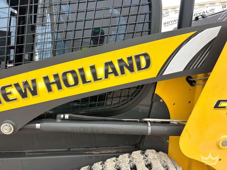 2023-new-holland-c327-image-15