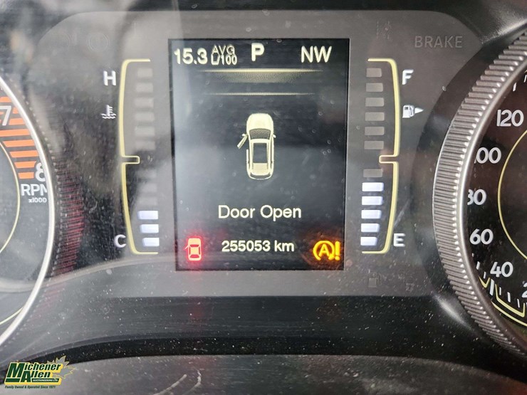 2016-jeep-cherokee-image-26