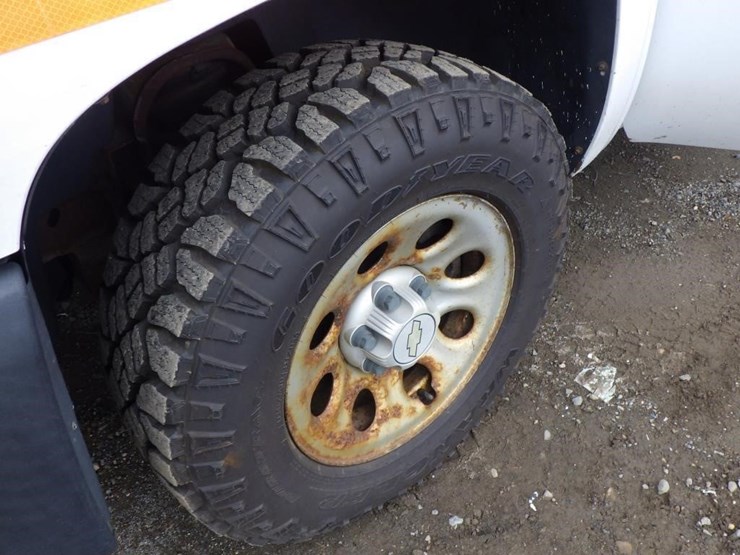 2008-chevrolet-1500-image-13