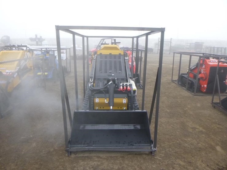 2025-cfg-kktca27-skid-steer-track-loader-image-5