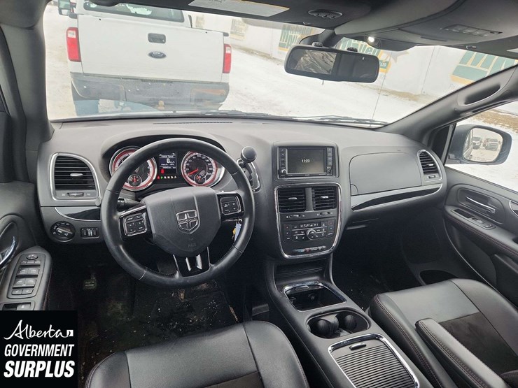 2020-dodge-grand-caravan-sxt-image-21