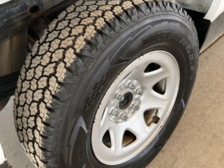 2017-chevrolet-silverado-1500-image-8