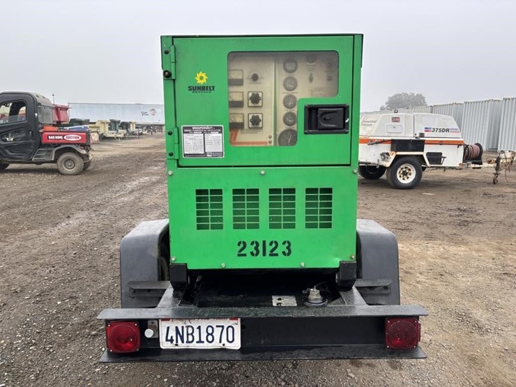 2004-multiquip-dca25ssiu-image-11