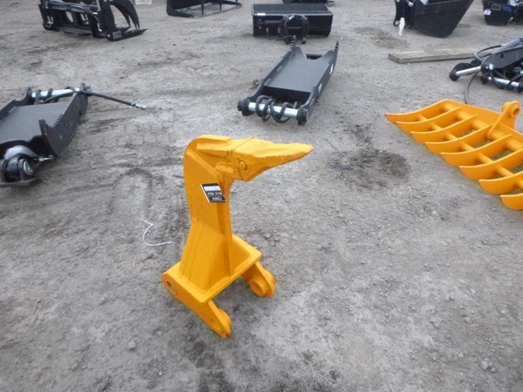 caterpillar-303-image-2