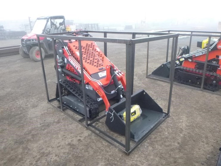 2025-agt-ysrt14-skid-steer-track-loader-image-2