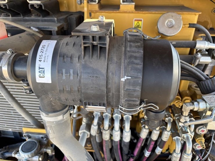 2018-caterpillar-303-image-46