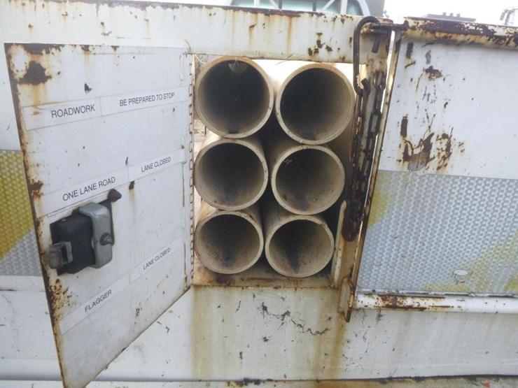 2008-ford-f550-image-9